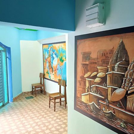 Trinetra Inn พาราณสี ภายนอก รูปภาพ